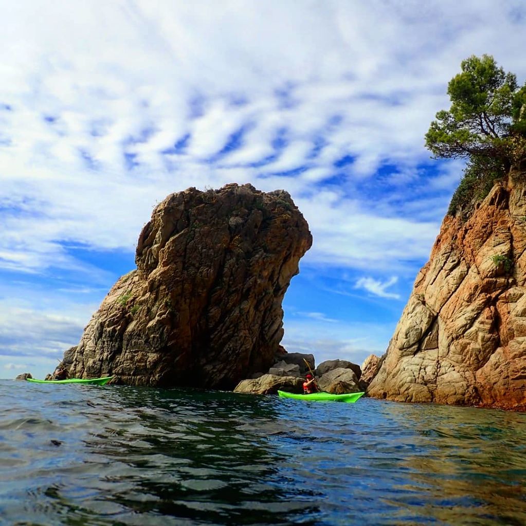 Matinal de Kayak por la Costa Brava-salida Cala Canyelles